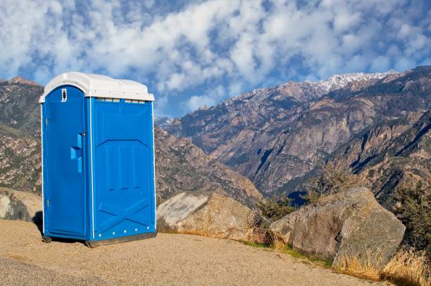 Portable Toilet Options We Offer in Mangonia Park, FL